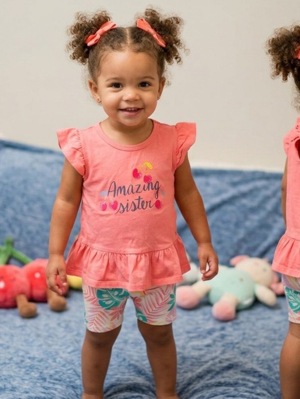 2T Coral 'Amazing Sister' Top and Tropical Shorts Set